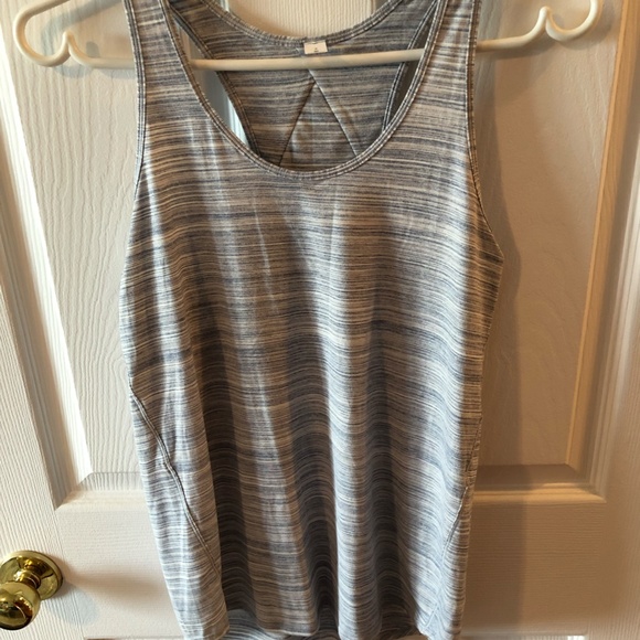 Lululemon Essential Tank Pleated *Seriously Light Luon Space Dye Camo Concrete - Picture 3 of 6